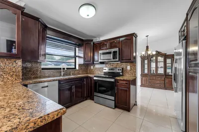 10290 SW 145th Pl 1