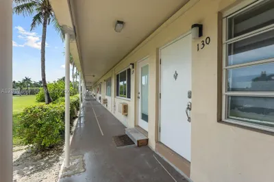 900 Atlantic Shores Blvd #130 1