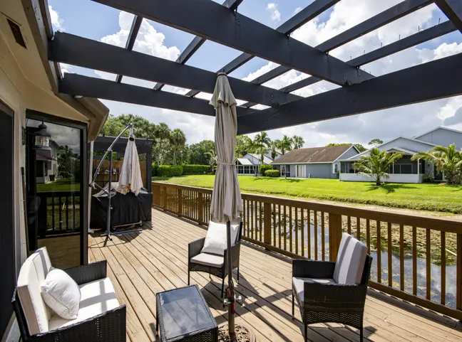 Just Listed | 109 Landings Boulevard