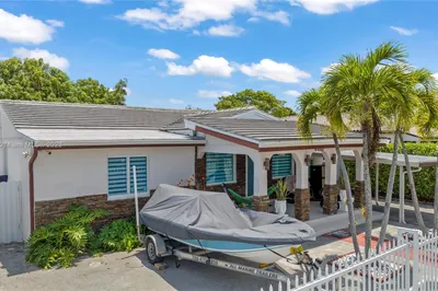 4460 SW 5th Ter 1