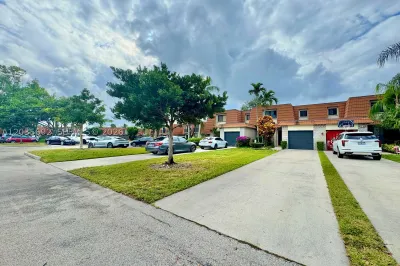 1415 SW 110th Way #1415 1