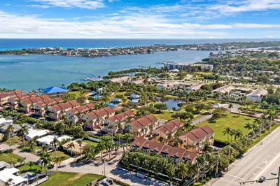 102 Harbors Way