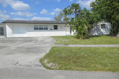 3801 NW 6th Street 1