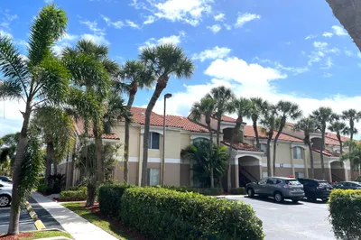 815 W Boynton Beach Boulevard #12-101 1