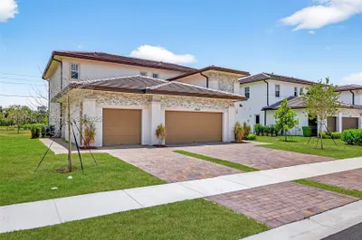 12240 SW 44th Ct 1