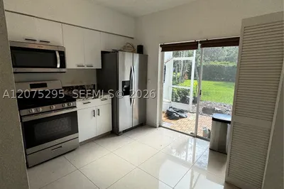 8207 San Carlos Cir #8207 1