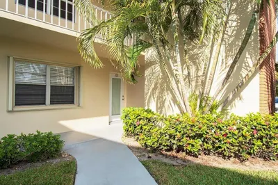 73 Royal Oak Court #101 1