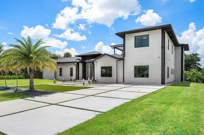 641 Marshall Road 1