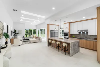 5100 Lake Catalina Drive #D 1