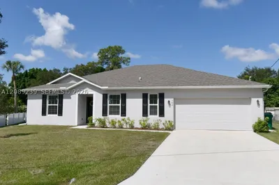 702 SW Aster Rd 1