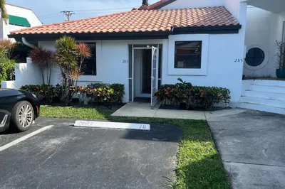 283 NW 36th Avenue 1