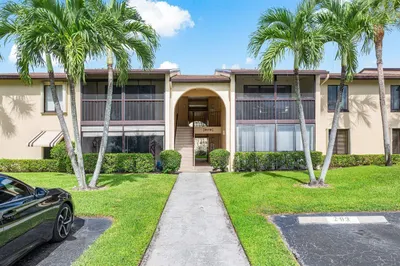 609 Sea Pine Way #B2 1