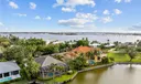 560 SW Bay Pointe Circle Photo