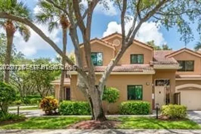 7525 NW 61st Ter #3103 1