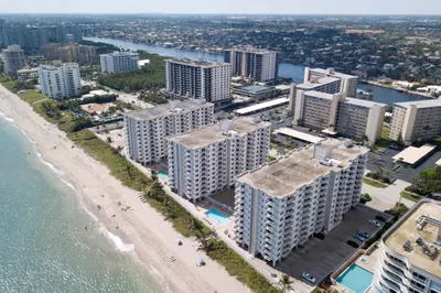 3221 S Ocean Boulevard #209 1
