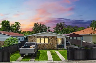 40 NW 119th St 0 1