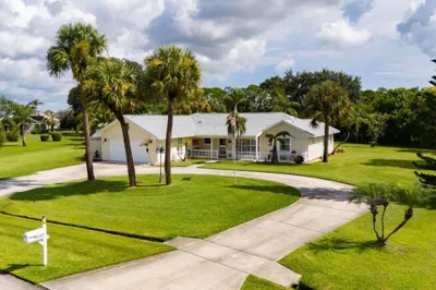 2643 SE Emmett Road 1