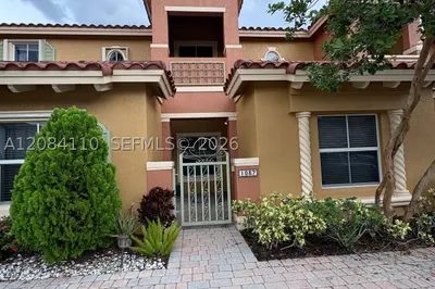 1037 SW 143rd Ave #1305 1
