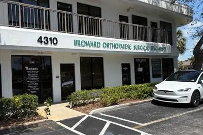 4310 Sheridan Street #101-102 1