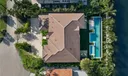 110 Holiday Dr Photo