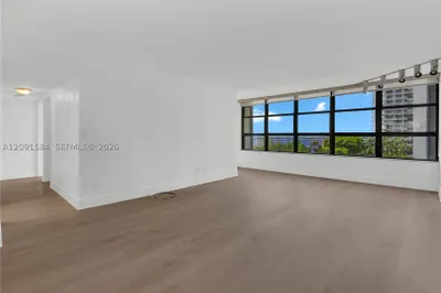1440 Brickell Bay Dr #604 1