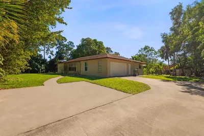 5168 Pine Grove Drive 1