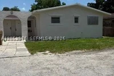 6183 SW 41st Ct #2 1