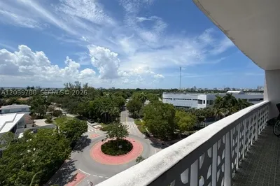 4141 Nautilus Dr #7E 1