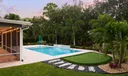 304 Circle W Photo