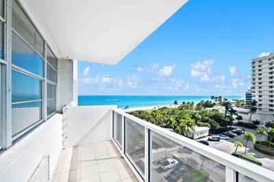 5313 Collins Avenue #812 1