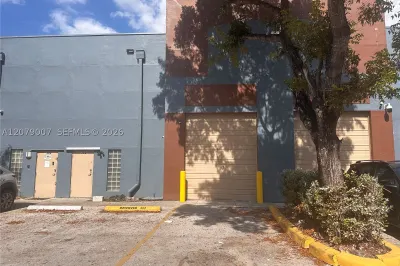 20200 NW 2nd Ave #C2 1