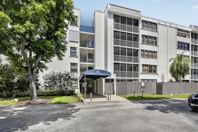 3350 NE 192ND Street #2B-B 1