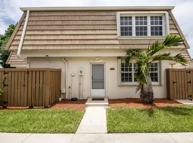 Just Listed | 4338 Hazel Avenue #A