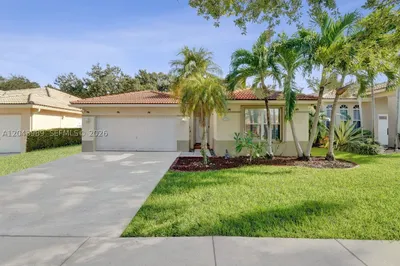 14003 N Cypress Cove Cir 1
