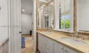 685 Harbor Ln Photo