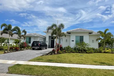 5577 Bent Pine Square 1
