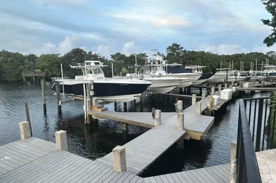 Dock View