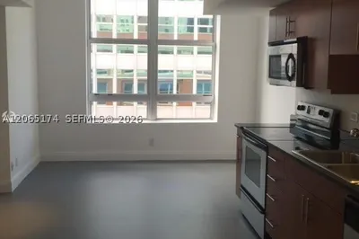 111 E Flagler St #1003 1