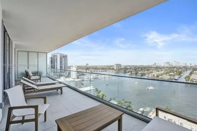 153 N Seabreeze Boulevard #1403-S 1