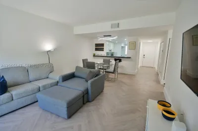10026 Hammocks Blvd #103-6 1