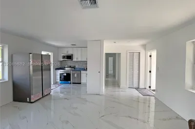 1606 NW 12th Ave 1