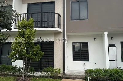 14569 SW 261st Ter #14569 1