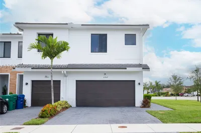 10807 SW 232nd Ter 1