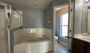 302 NE Greenbrier Ave Photo