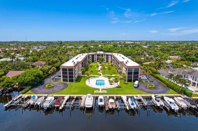 2424 N Federal Highway #305 1