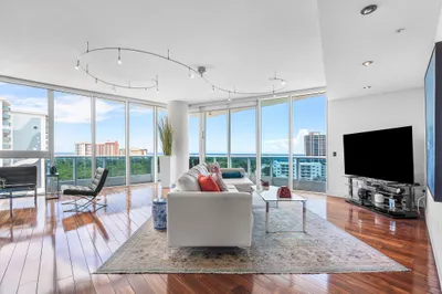 715 Bayshore Drive #Ph4 1
