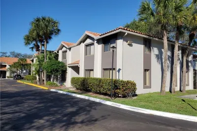 3246 Coral Lake Lane 1