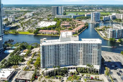3800 S Ocean Dr #1621 1