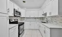 210 E 59th St Photo