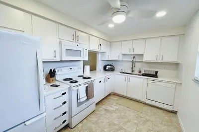 7080 Nova Drive #307b 1